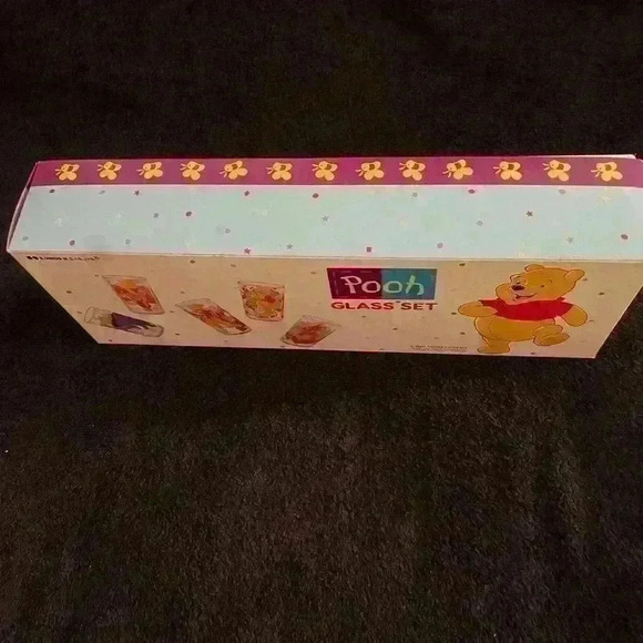 Vintage Disney’s Winnie the Pooh glass set. NWOT - Picture 3 of 6